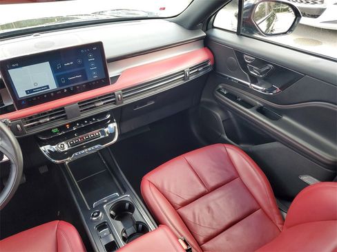 Certified 2024 Lincoln Corsair Reserve w/ Equipment Group 201A image 17