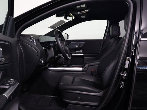 Certified 2025 Mercedes-Benz GLA 250 image 10