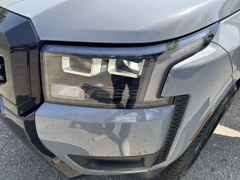 New 2026 Nissan Frontier SV AWD/4WD image 31