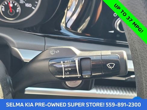 Used 2021 Kia K5 LXS image 16