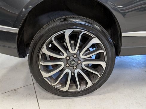 Used 2016 Land Rover Range Rover Supercharged image 13