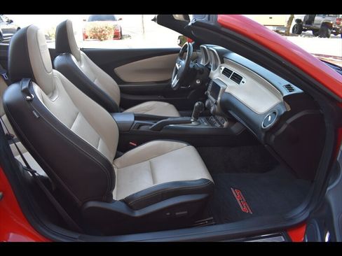 Used 2015 Chevrolet Camaro SS w/ RS Package RWD image 33