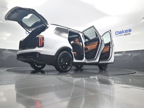 Certified 2025 Kia Telluride SX Prestige X-Line AWD/4WD image 65