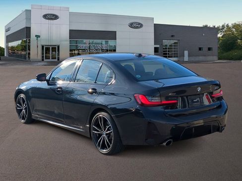 Used 2023 BMW 330i xDrive 330i xDrive w/ M Sport Package image 8