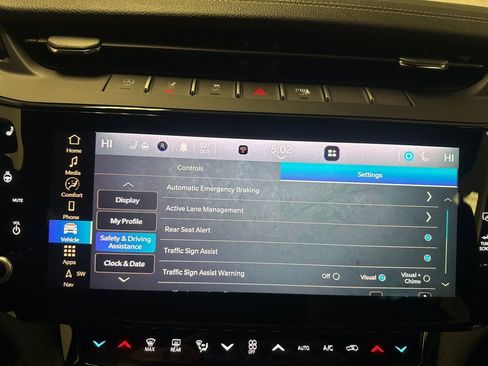 New 2026 Jeep Grand Cherokee Altitude AWD/4WD image 32