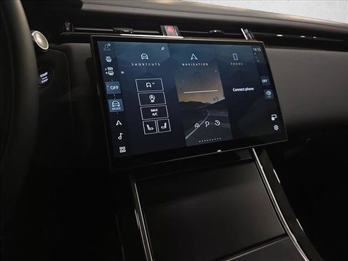 New 2026 Land Rover Range Rover Velar Dynamic SE AWD/4WD image 20