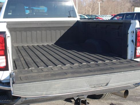 Used 2023 GMC Sierra 3500 Pro w/ Convenience Package image 14