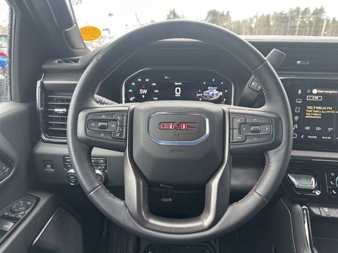 Used 2025 GMC Sierra 2500 AT4X image 20