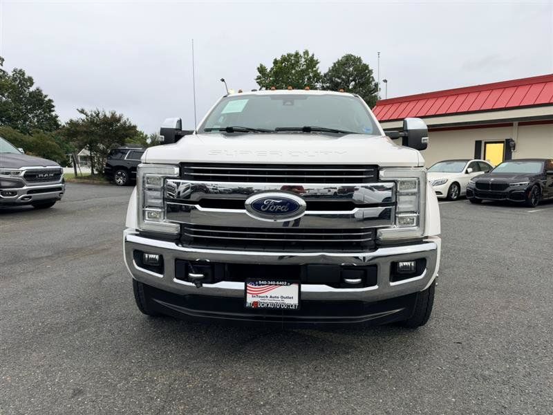 Used 2018 Ford F450 Lariat w/ Lariat Ultimate Package AWD/4WD image 2
