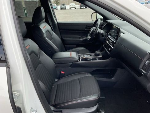 Used 2023 Nissan Pathfinder Rock Creek image 18