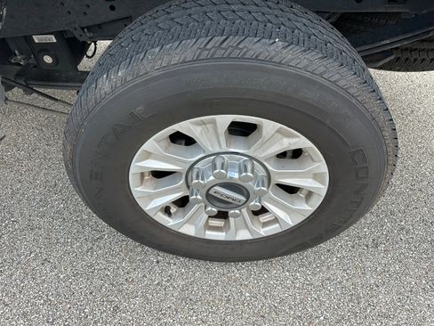 Used 2020 Ford F250 XL w/ STX Appearance Package image 2