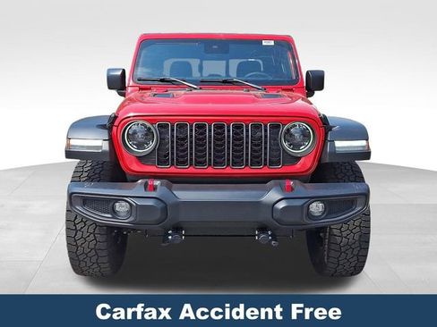 Used 2024 Jeep Gladiator Rubicon w/ Safety Group AWD/4WD image 3