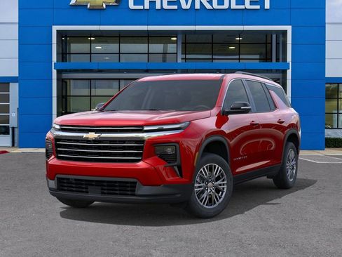 New 2026 Chevrolet Traverse LT image 6