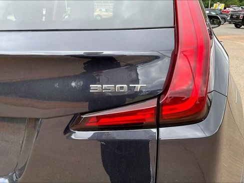 Used 2022 Cadillac XT4 Luxury w/ Cold Weather Package FWD image 22