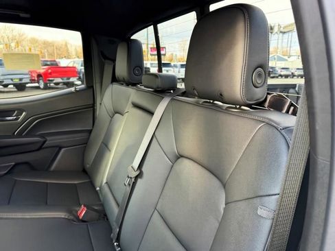 New 2026 GMC Canyon Elevation w/ Convenience Package image 8