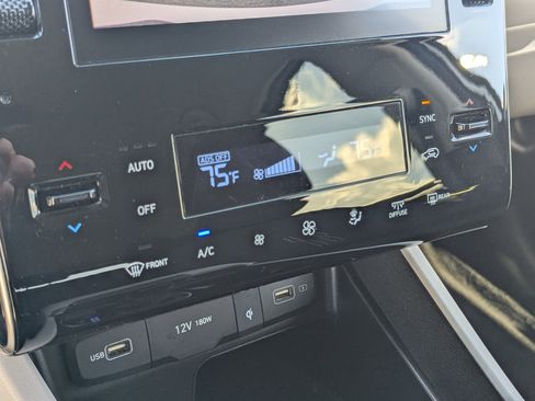 Used 2024 Hyundai Tucson SEL image 21