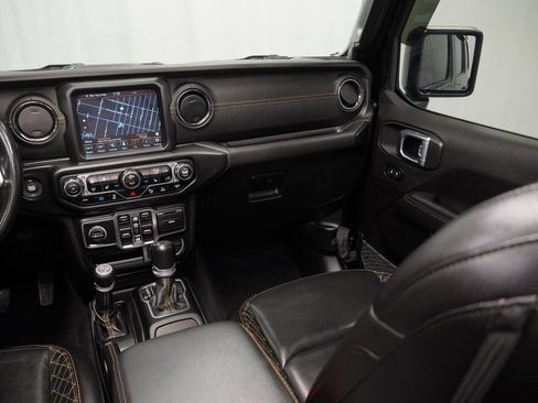 Certified 2022 Jeep Wrangler Unlimited Sahara image 31