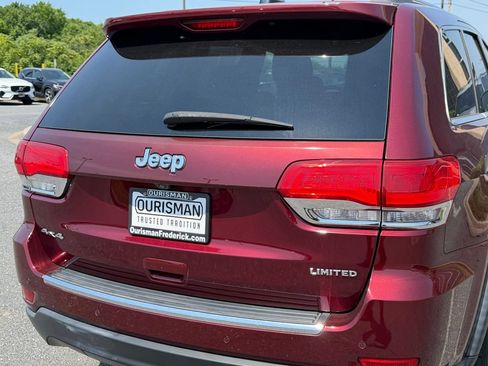 Used 2017 Jeep Grand Cherokee Limited w/ Luxury Group II AWD/4WD image 6