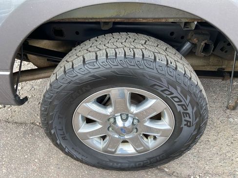 Used 2013 Ford F150 XLT w/ Luxury Equipment Group image 12