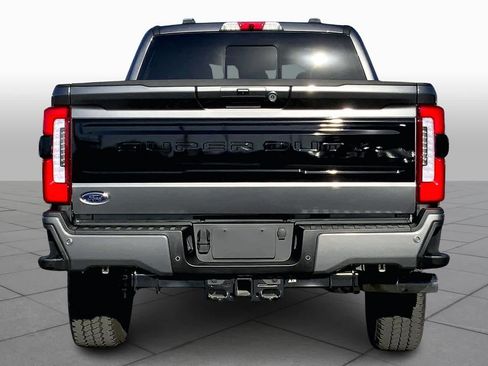 Used 2026 Ford F250 Platinum AWD/4WD image 5