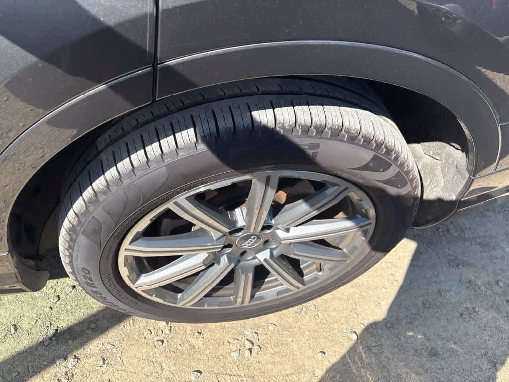 Used 2018 Audi Q7 2.0T Premium Plus w/ Premium Plus Package AWD/4WD image 5