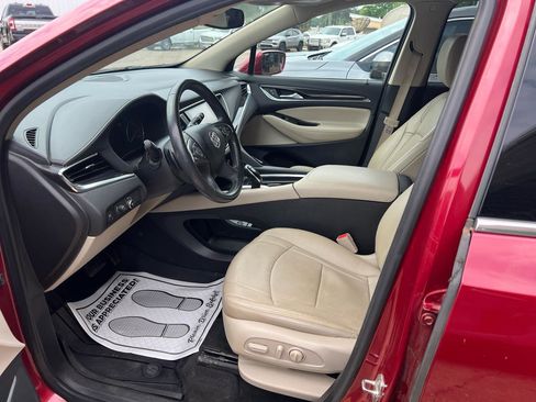 Used 2019 Buick Enclave Essence FWD image 10