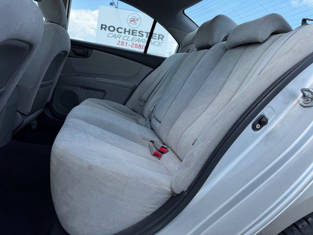 Used 2010 Kia Optima LX FWD image 7