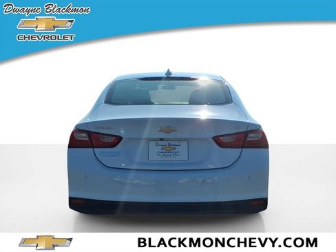 Used 2025 Chevrolet Malibu LT FWD image 4