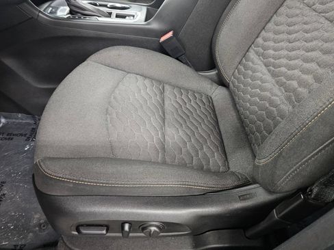 Used 2018 Chevrolet Equinox LT FWD image 13