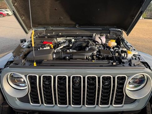 New 2026 Jeep Wrangler Sahara image 32