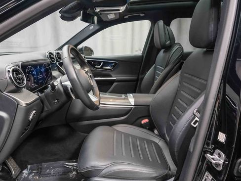 Certified 2025 Mercedes-Benz GLC 300 4MATIC image 17