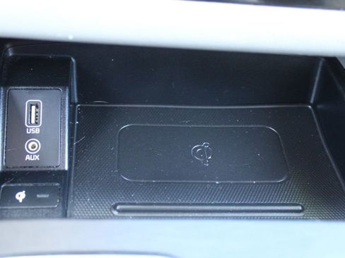 Certified 2020 Kia Sedona EX image 42