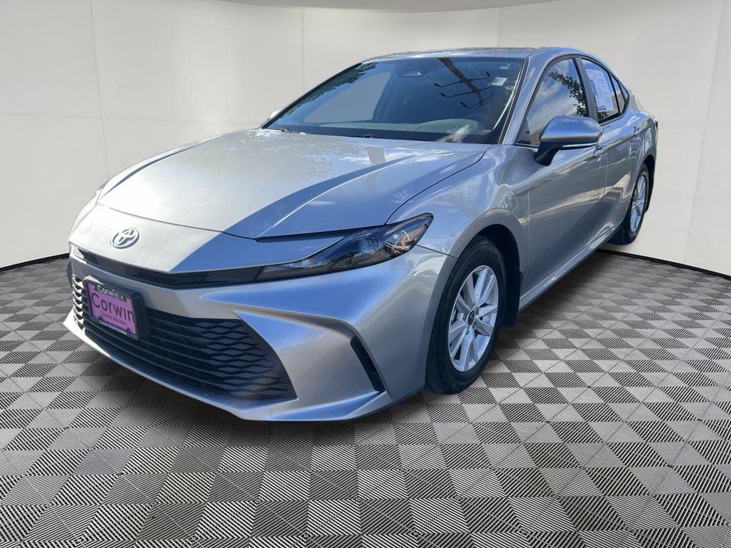 Used 2026 Toyota Camry LE FWD image 3