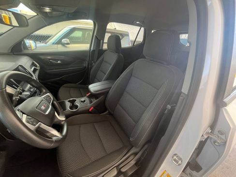 Used 2024 GMC Terrain SLE FWD image 35
