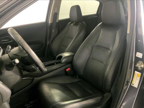 Used 2019 Honda HR-V Touring image 22
