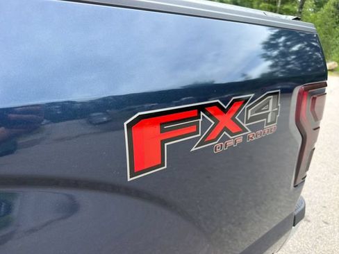 Used 2019 Ford F150 XLT w/ Equipment Group 302A Luxury AWD/4WD image 10