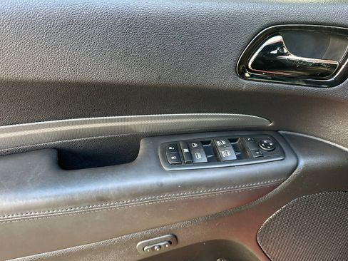 Used 2019 Dodge Durango R/T image 11