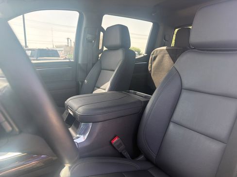 Used 2025 GMC Sierra 1500 Elevation w/ Elevation Premium Package AWD/4WD image 10