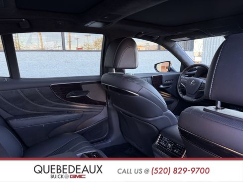 Used 2024 Lexus LS 500 w/ Interior Upgrade Package image 76