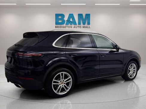 Used 2023 Porsche Cayenne image 7