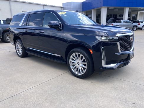 Certified 2021 Cadillac Escalade ESV Premium Luxury AWD/4WD image 3