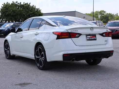 Used 2023 Nissan Altima 2.5 SR AWD/4WD image 11