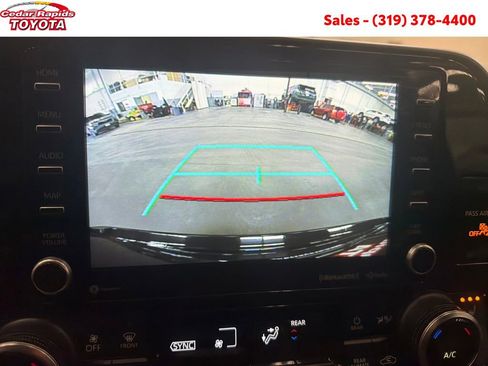 Certified 2021 Toyota Highlander XLE image 23