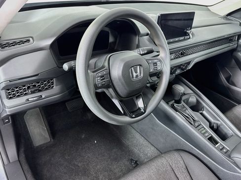 Certified 2023 Honda Accord LX image 9