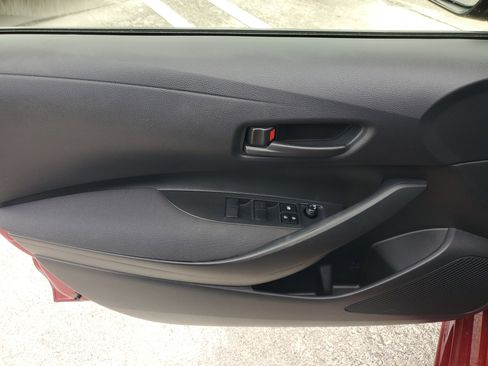 Certified 2025 Toyota Corolla LE FWD image 18