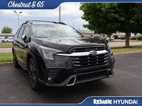 Used 2023 Subaru Ascent Touring AWD/4WD image 2