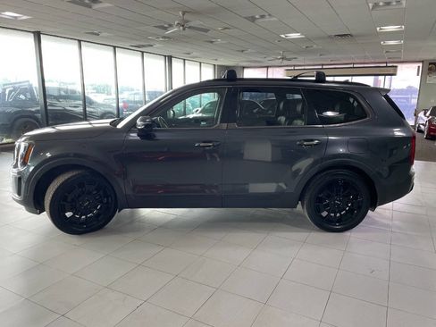 Used 2022 Kia Telluride SX w/ SX Prestige Package image 4