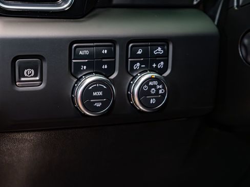 Used 2024 GMC Sierra 1500 Denali AWD/4WD image 20