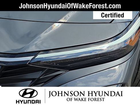 Used 2025 Hyundai Elantra Limited FWD image 41