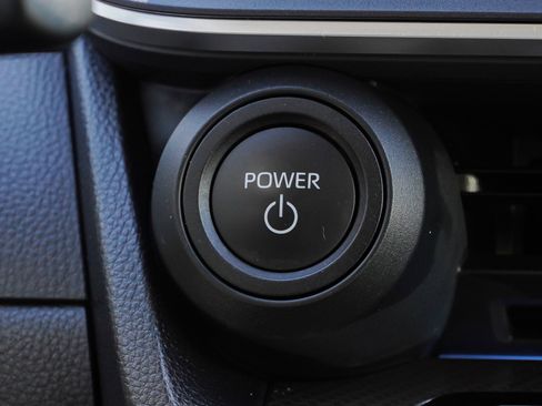 Used 2024 Toyota Prius XLE AWD/4WD image 36